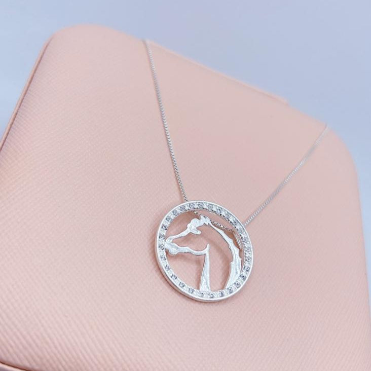 Gargantilha de Prata Mandala Cavalo