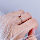 Anel de Prata com Zircônia Vermelha