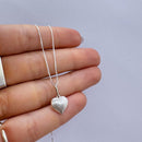 Gargantilha de Prata Coração com Vinco