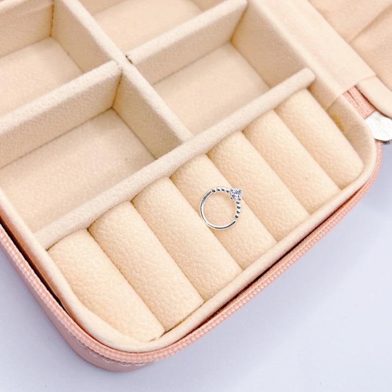 Piercing de Prata Cravejado