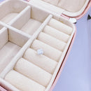 Piercing de Prata Haste Trevo Detalhe Bolinhas