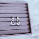 Brinco de Prata Gota Orgânica Vazado Pendurado